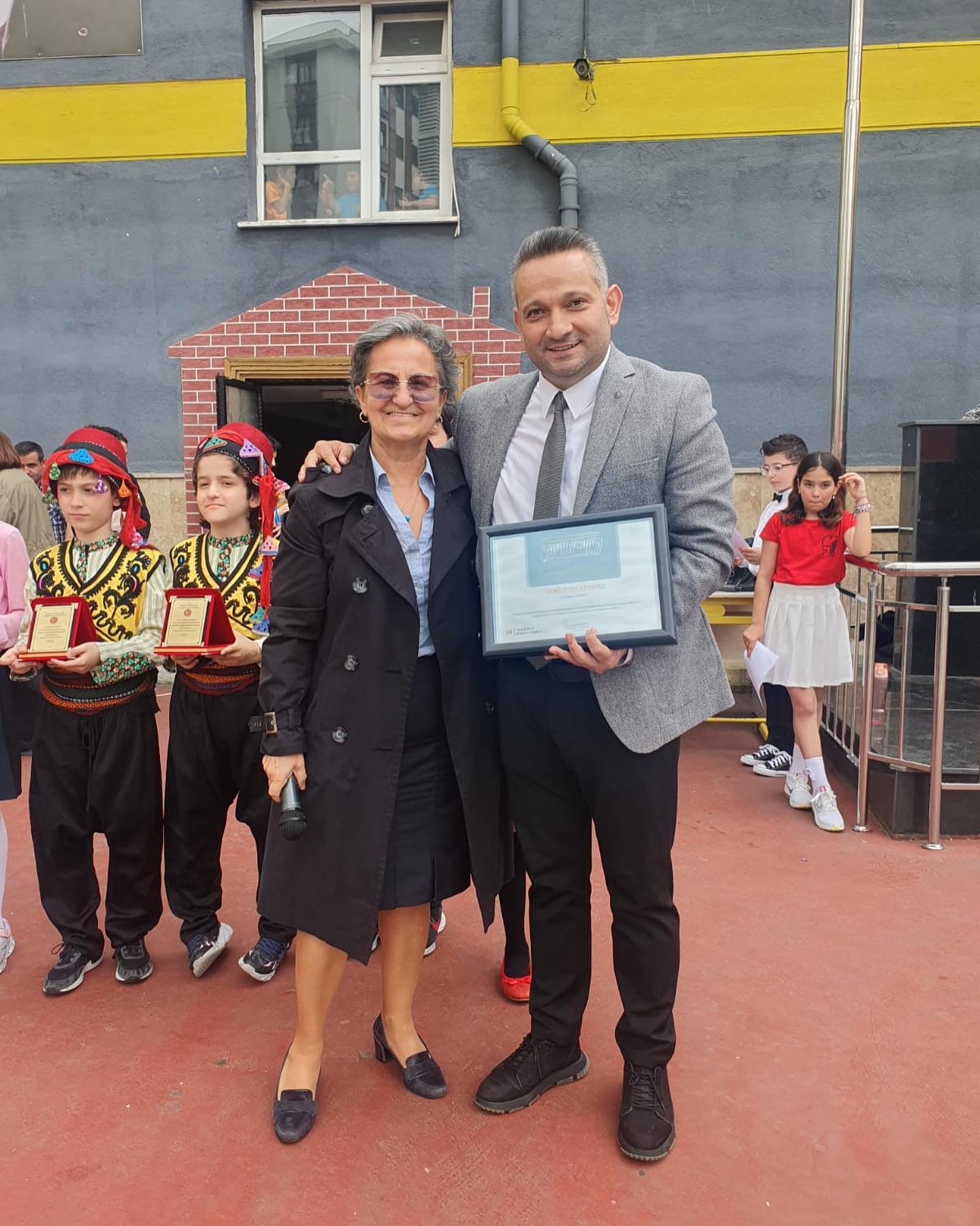 ULUSAL MATEMATİK ŞAMPİYONASI VE ULUSAL ZEKA OYUNLARI FİNALİSTLERİNE PLAKET VERDİK
