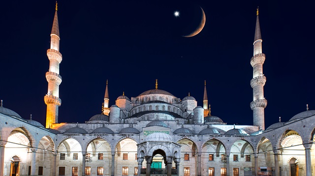 MEVLİD KANDİLİNİZİ TEBRİK EDERİM